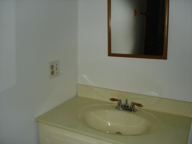 5504 Richmond Road Irvine, KY 40336 - Photo 8 of 17 Photo 8