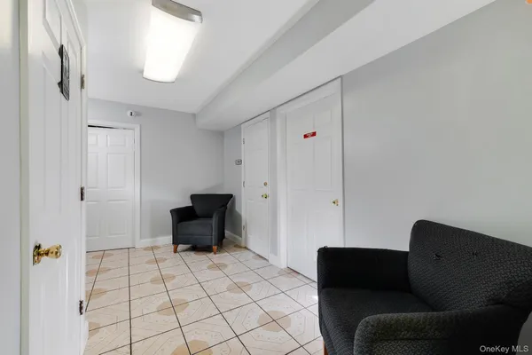 $15,000 | 996 Haverstraw Road, Suffern, NY 10901