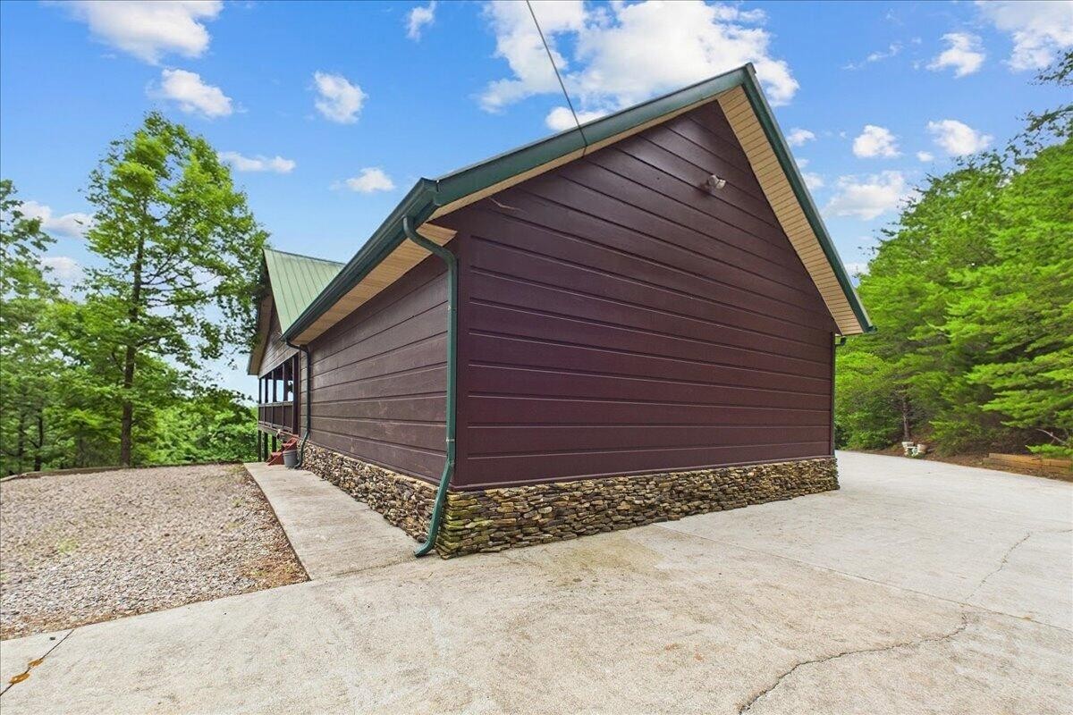 810 Belltown Road Tellico Plains, TN 37385 - Photo 11 of 53