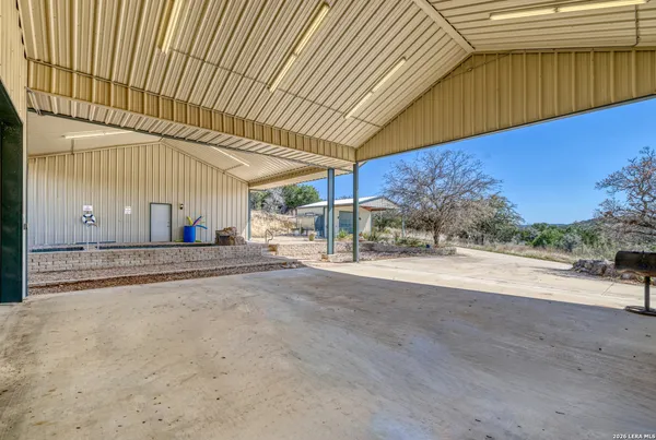 $749,900 | 190 Fm 2748, Concan, TX 78838