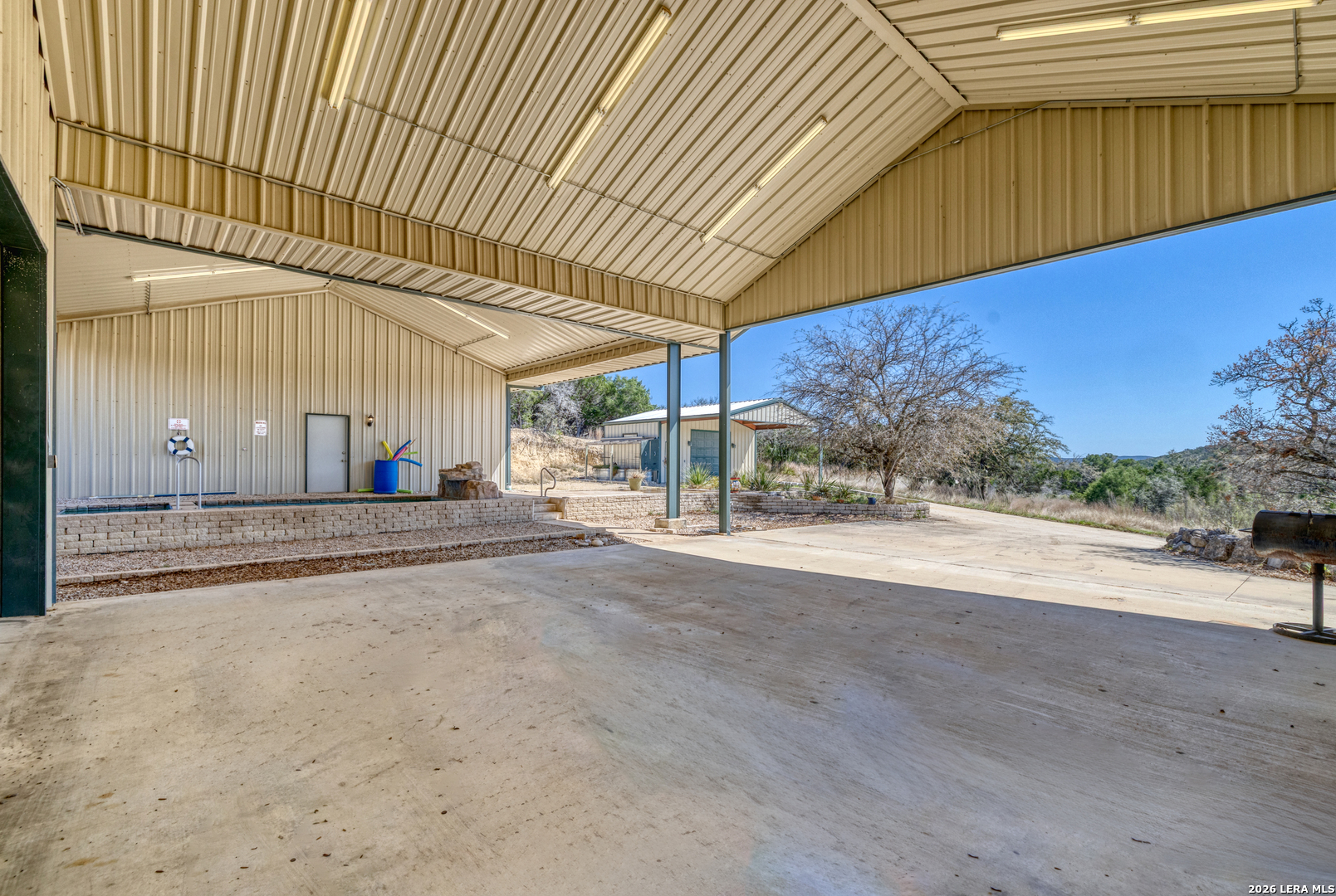 190 Fm 2748 Concan, TX 78838 - Photo 14 of 51