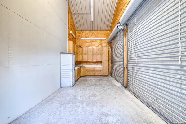 $749,900 | 190 Fm 2748, Concan, TX 78838