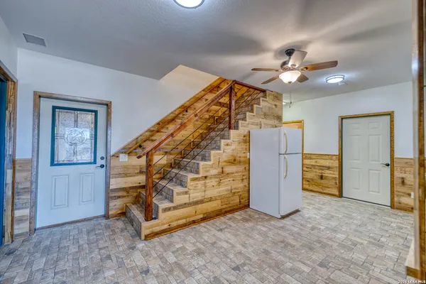 $749,900 | 190 Fm 2748, Concan, TX 78838