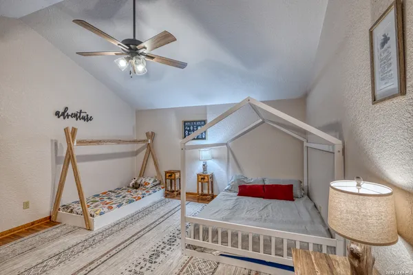 $749,900 | 190 Fm 2748, Concan, TX 78838