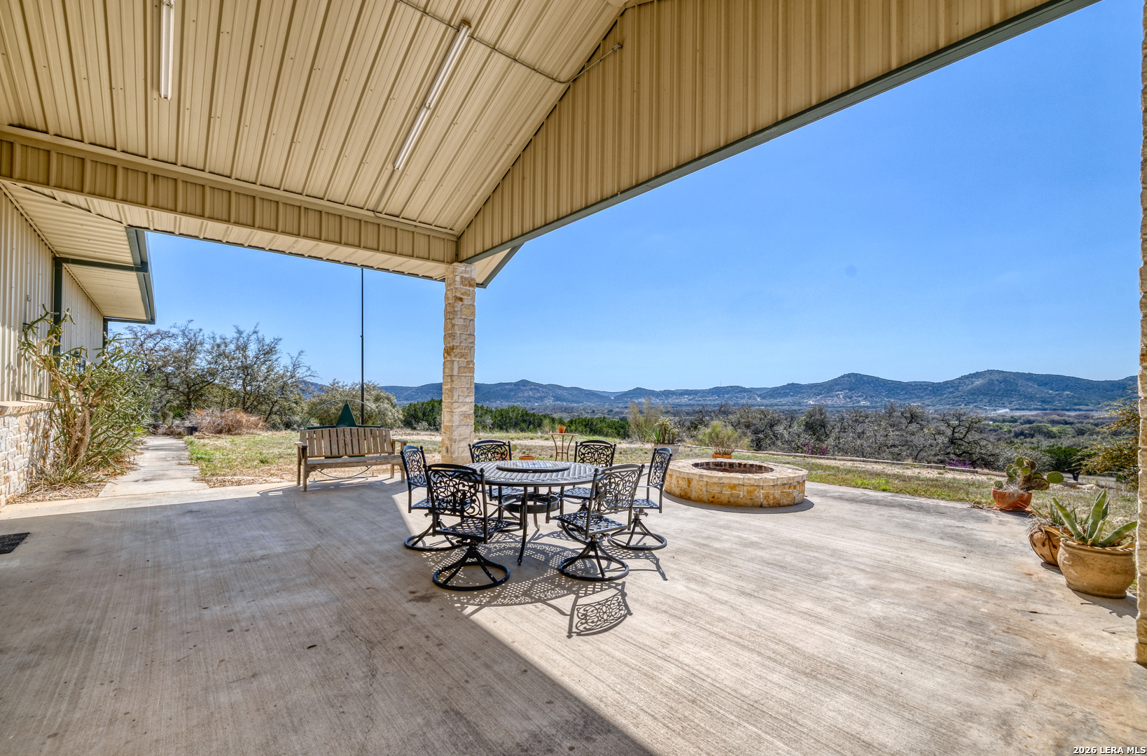 190 Fm 2748 Concan, TX 78838 - Photo 6 of 51