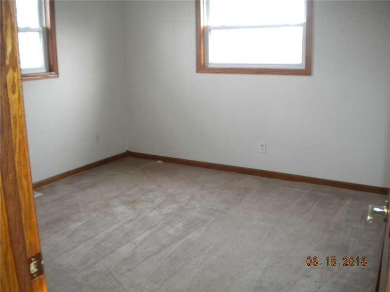 660 North Raceway Road Indianapolis, IN 46234 - Photo 5 of 7 Gallery Image 5