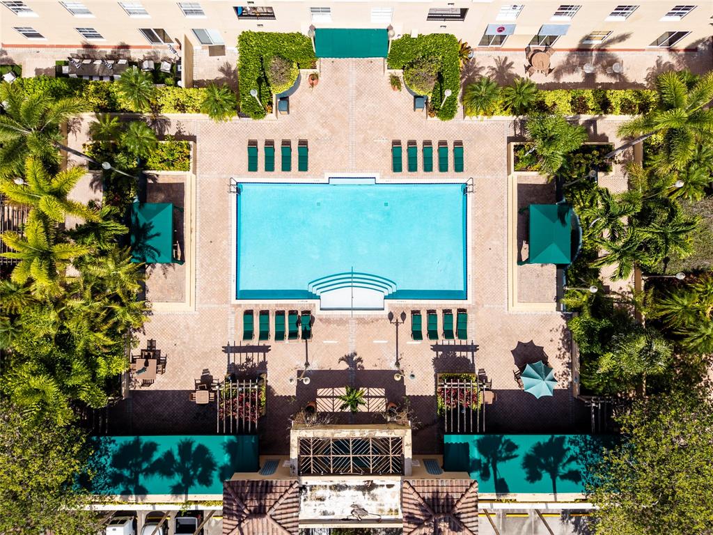 520 Southeast 5th Avenue, Unit 1504 Fort Lauderdale, FL 33301 - Photo 38 of 53 an aerial view of a house