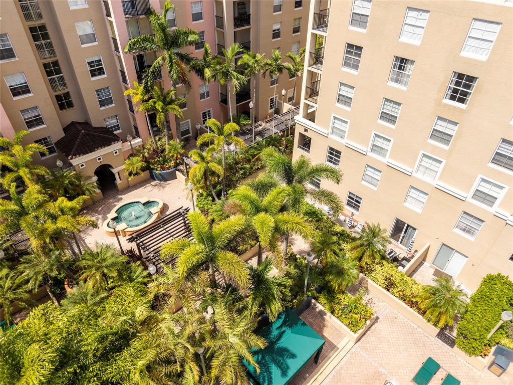520 Southeast 5th Avenue, Unit 1504 Fort Lauderdale, FL 33301 - Photo 40 of 53 front view of a house