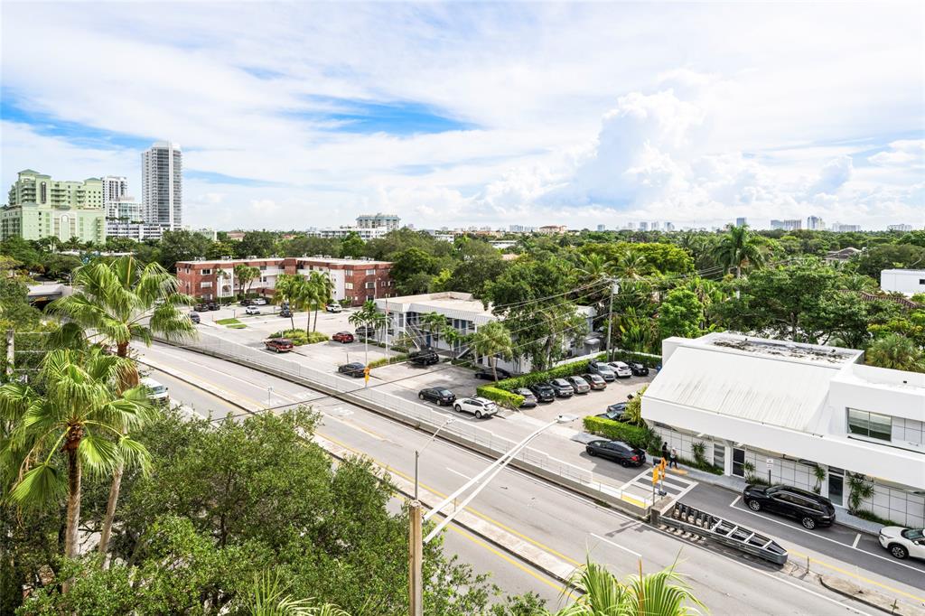 520 Southeast 5th Avenue, Unit 1504 Fort Lauderdale, FL 33301 - Photo 7 of 53 a view of a city from a terrace