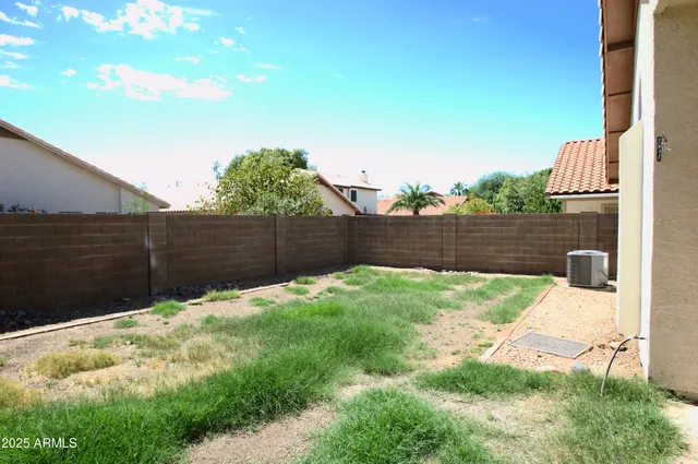 $2,200 | 7929 West Wescott Drive, Glendale, AZ 85308