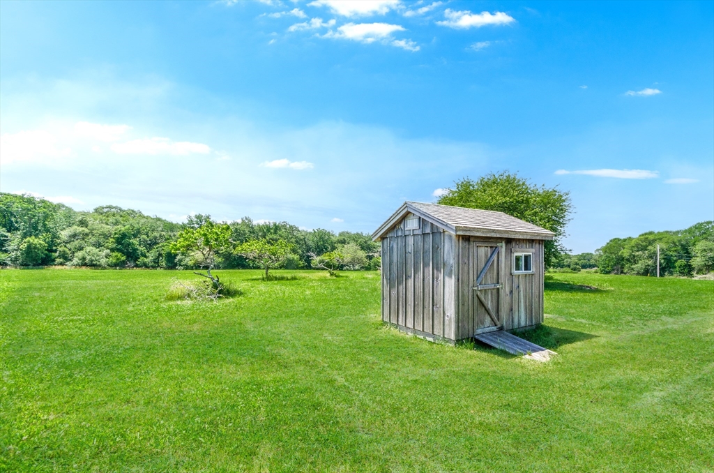 442 Horseneck Road Westport, MA 02790 - Photo 32 of 38