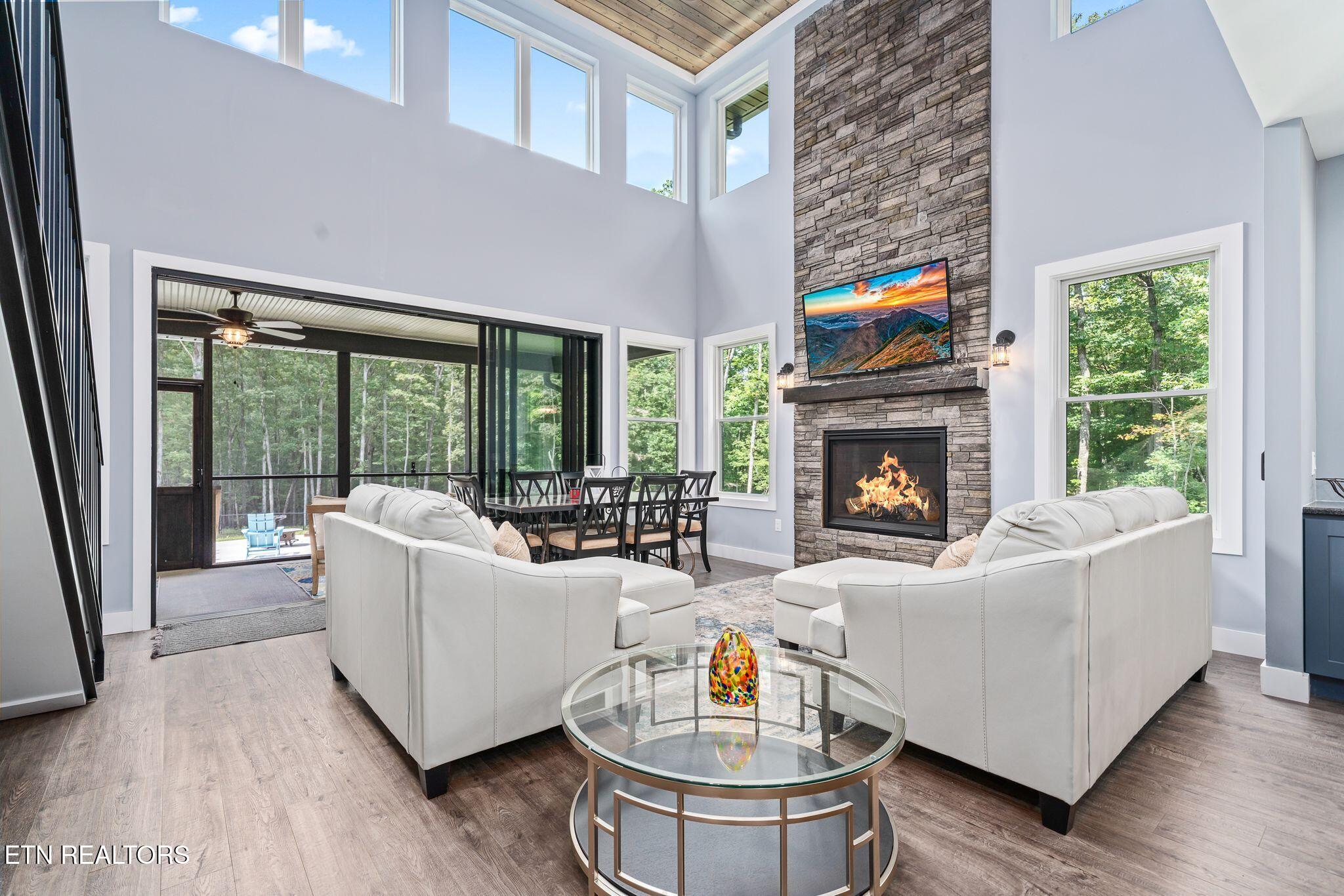 1532 East Overlook Road Monterey, TN 38574 - Photo 5 of 60 1532 E Overlook Rd-468