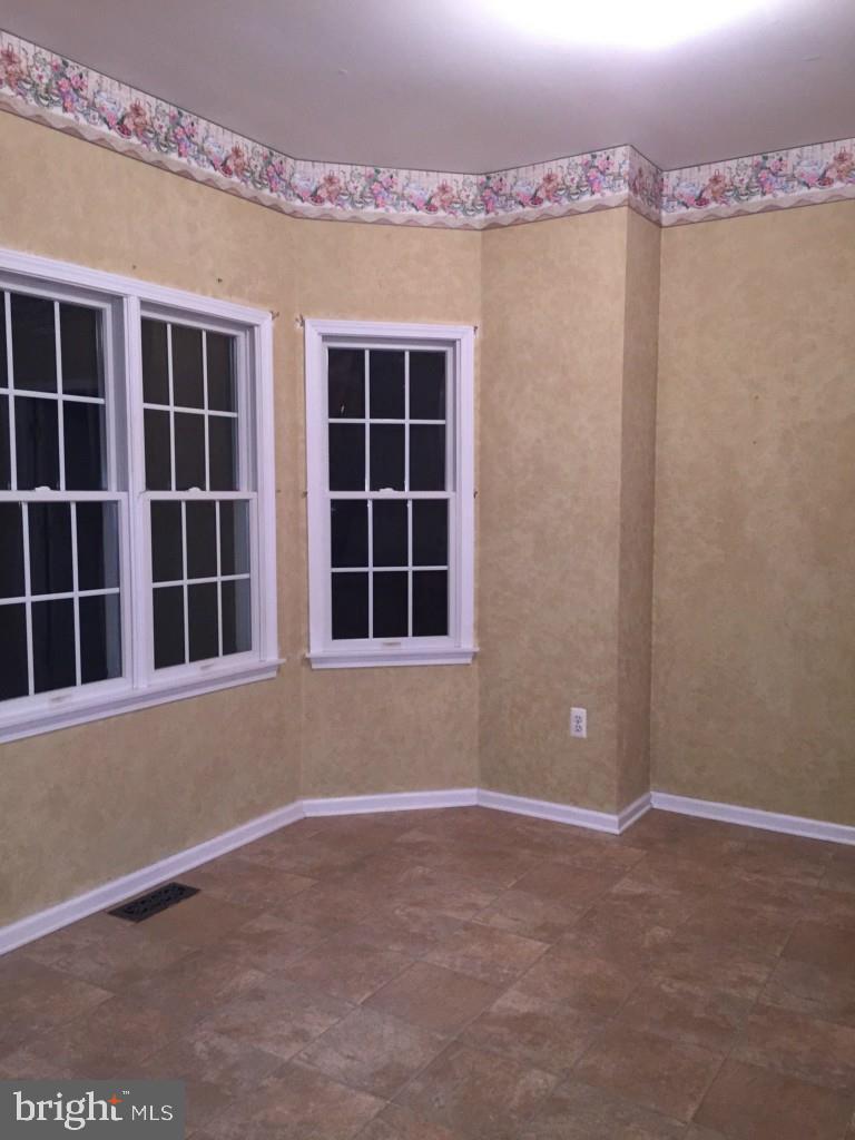 2 Sandy Court Tuckerton, NJ 08087 - Photo 10 of 25 Gallery Image 10