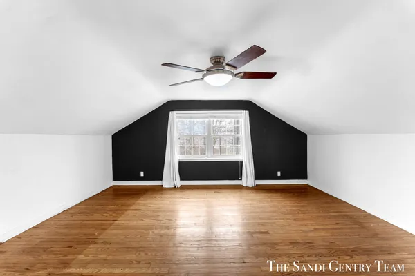 $425,000 | 15008 Lakeshore Avenue, Grand Haven, MI 49417