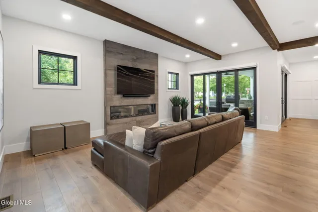 $1,990,000 | 19 Aurora Avenue, Saratoga Springs, NY 12866