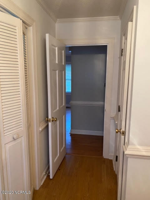 3602 Yarmouth Road New Bern, NC 28562 - Photo 3 of 31 Hallway has door that closed it off
