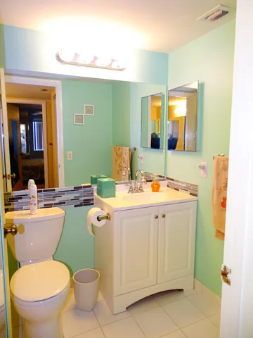 $1,700 | 409 Pine Glen Lane, Unit A2, Greenacres, FL 33463