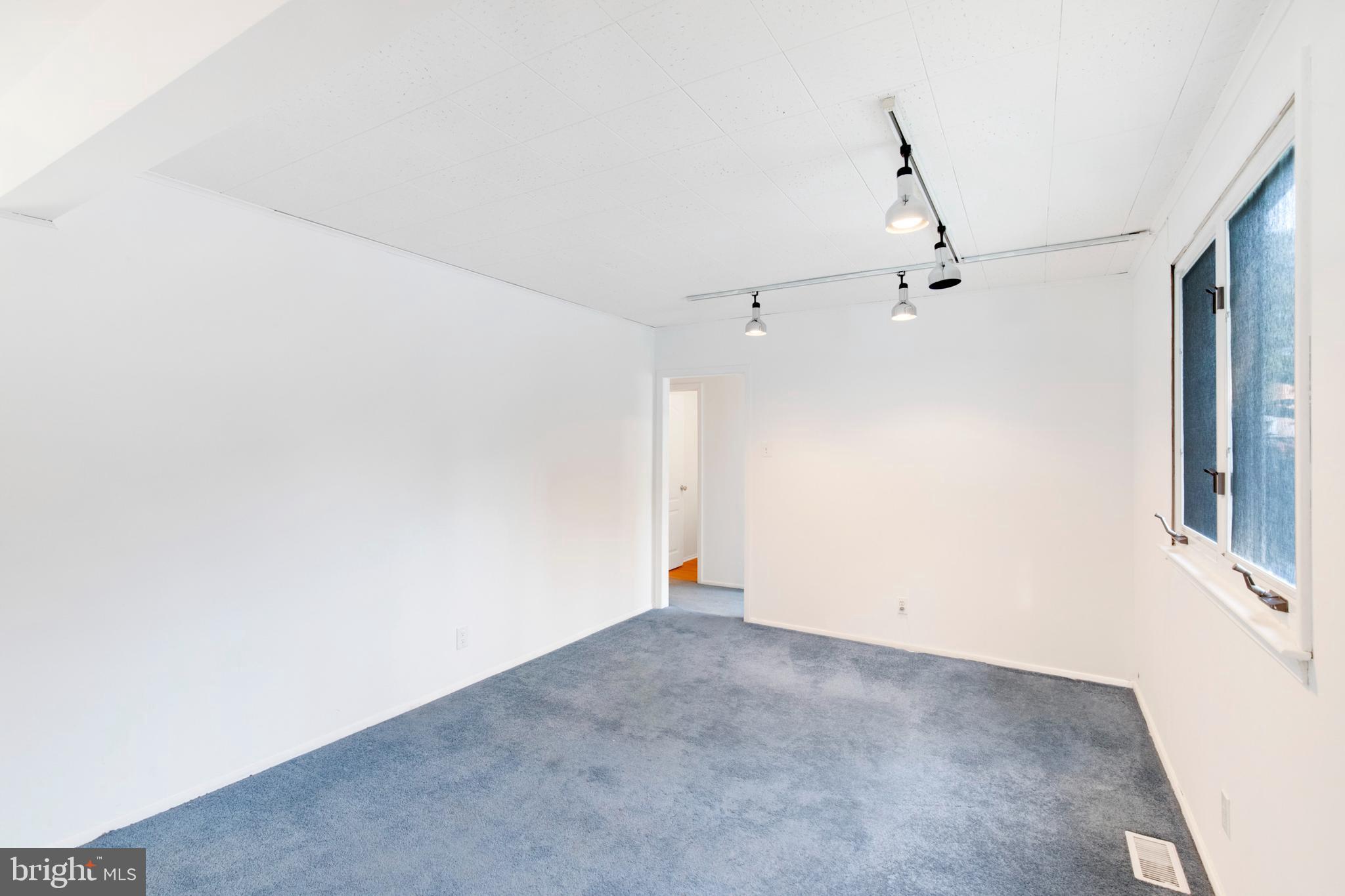 126 Haines Road Mount Laurel, NJ 08054 - Photo 8 of 39 Gallery Image 8