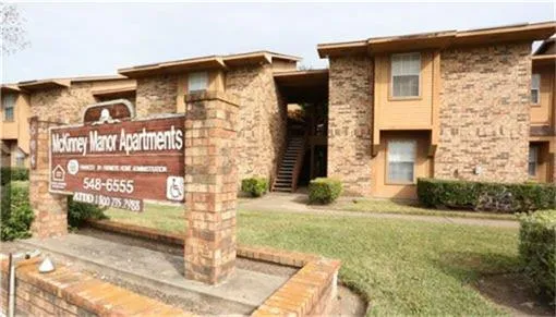 $602 | 506 North McKinney Street, Sweeny, TX 77480