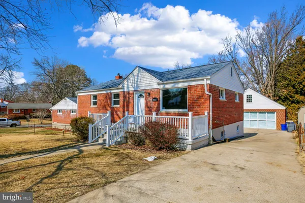 $675,000 | 4613 Wilwyn Way, Rockville, MD 20852