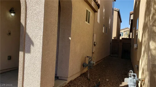 $1,950 | 7510 Perla Del Mar Avenue, Las Vegas, NV 89179