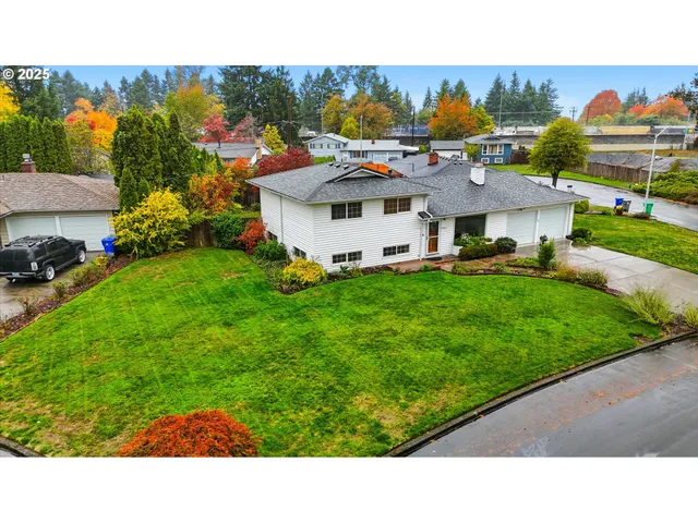 a black and white photo of a house