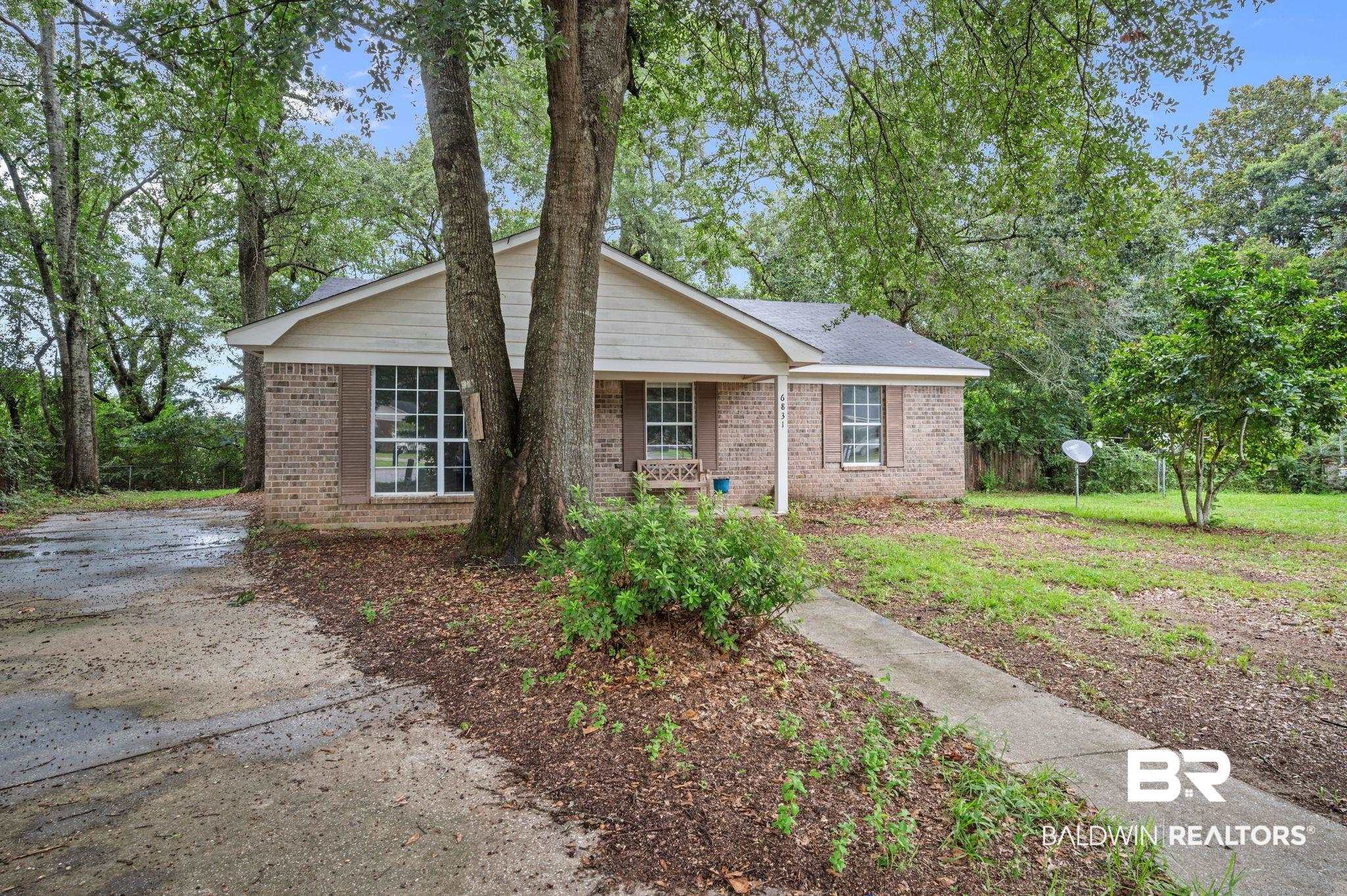 6831 Joy Court Theodore, AL 36582 - Photo 2 of 17