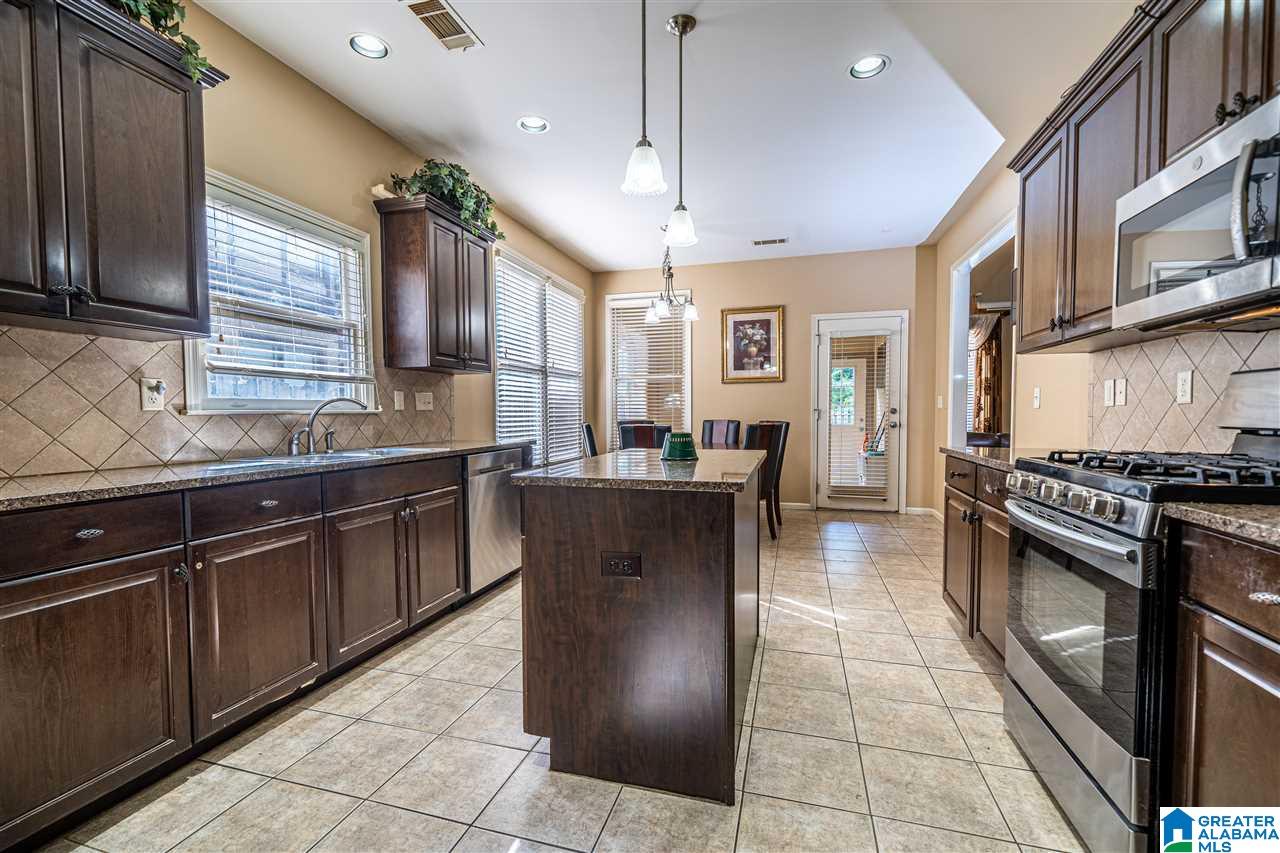 2051 Chalybe Way Bessemer, AL 35022 - Photo 10 of 49