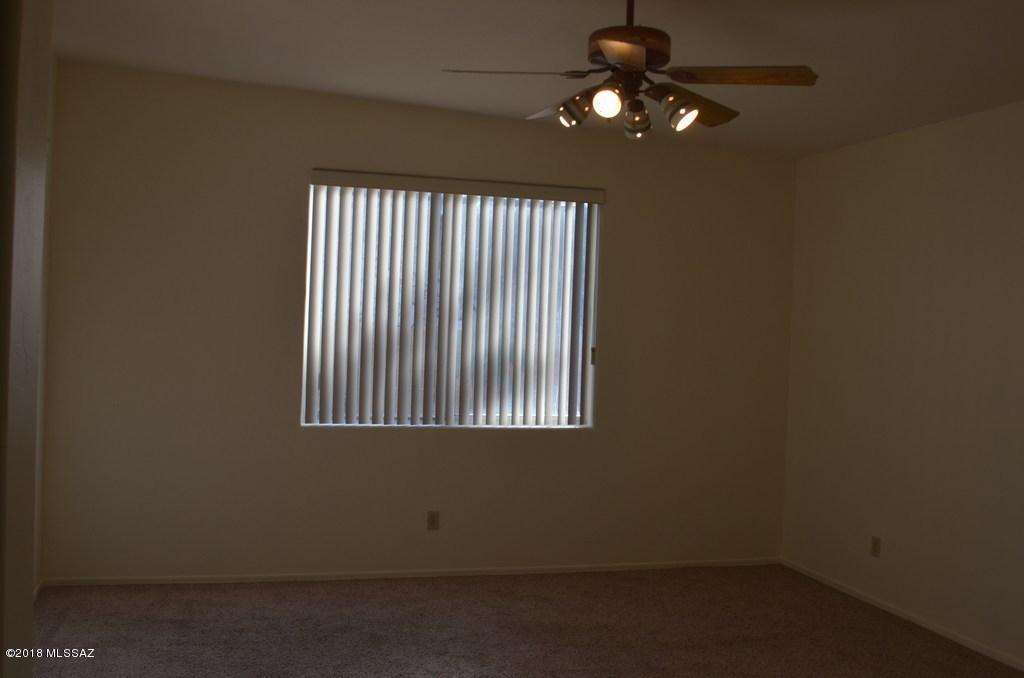 11240 North Sawtooth Road Oro Valley, AZ 85737 - Photo 29 of 44