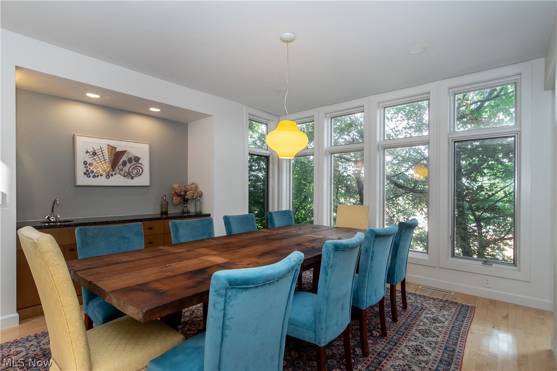 2301 Edgehill Road Cleveland, OH 44106 - Photo 7 of 25 Gallery Image 7