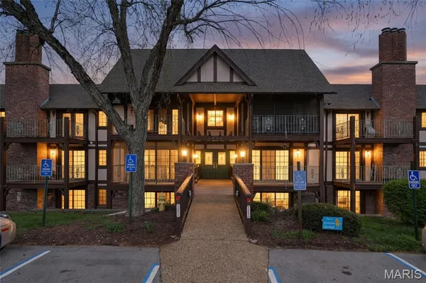 $140,000 | 1436 Heritage Landing, Unit 32, St. Charles, MO 63303