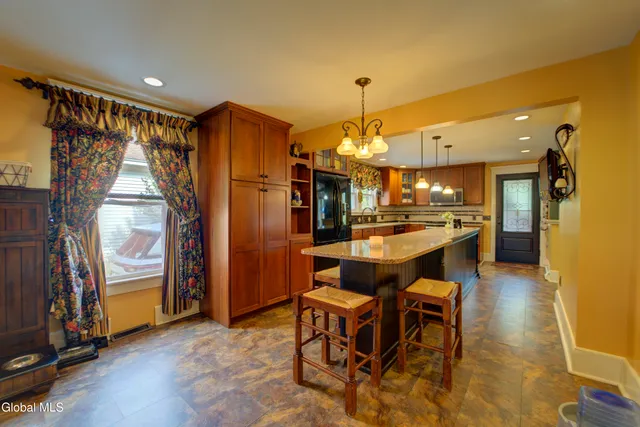 $299,900 | 10 North Boulevard, Gloversville, NY 12078