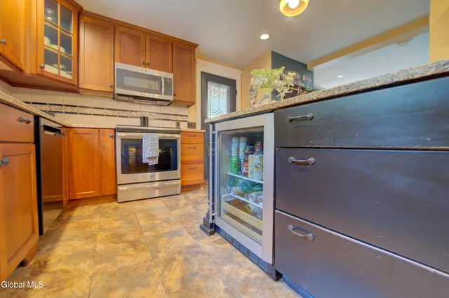 $299,900 | 10 North Boulevard, Gloversville, NY 12078