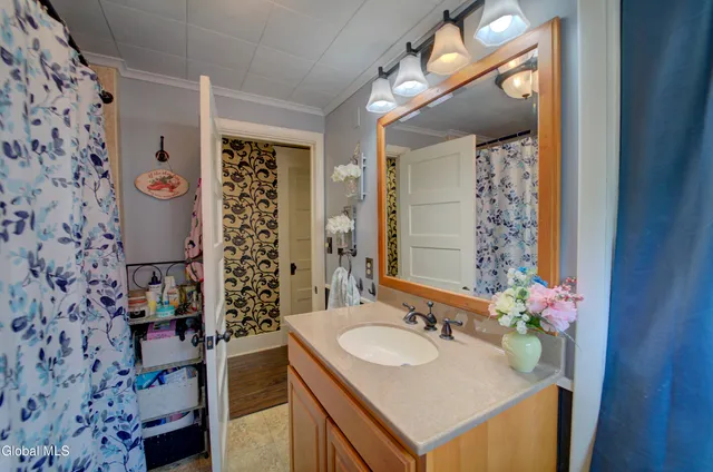 $299,900 | 10 North Boulevard, Gloversville, NY 12078