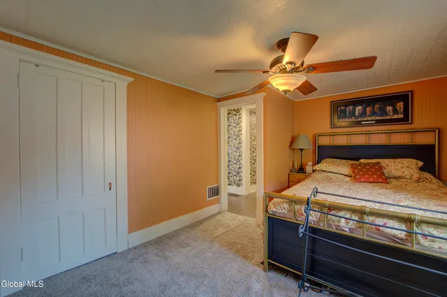 $299,900 | 10 North Boulevard, Gloversville, NY 12078