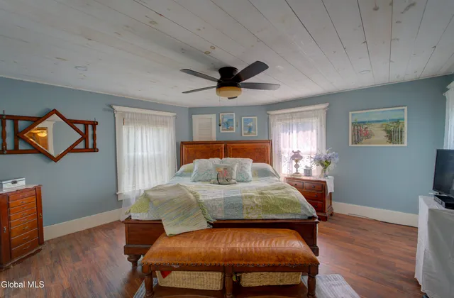 $299,900 | 10 North Boulevard, Gloversville, NY 12078