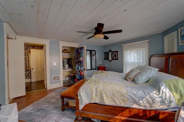 $299,900 | 10 North Boulevard, Gloversville, NY 12078