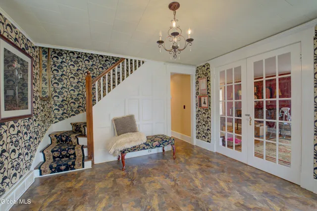 $299,900 | 10 North Boulevard, Gloversville, NY 12078