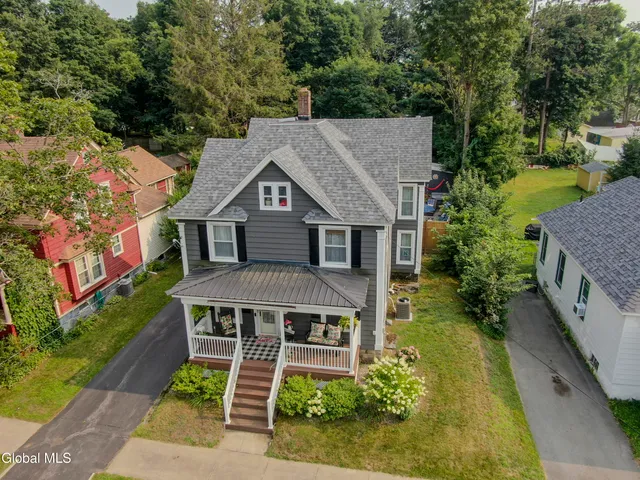 $299,900 | 10 North Boulevard, Gloversville, NY 12078