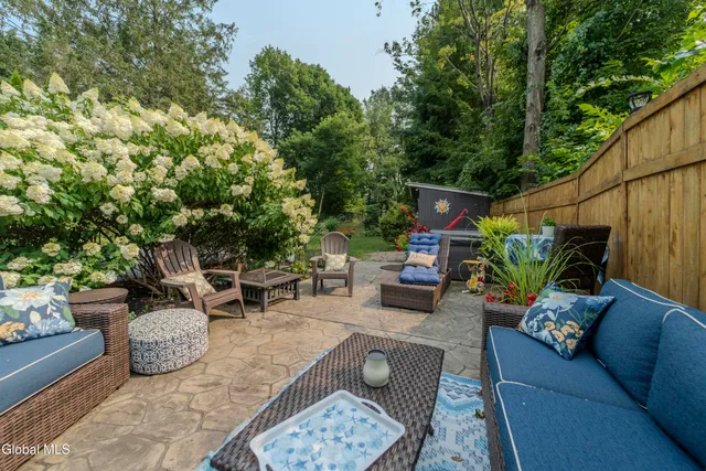 $299,900 | 10 North Boulevard, Gloversville, NY 12078