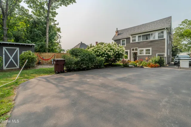 $299,900 | 10 North Boulevard, Gloversville, NY 12078