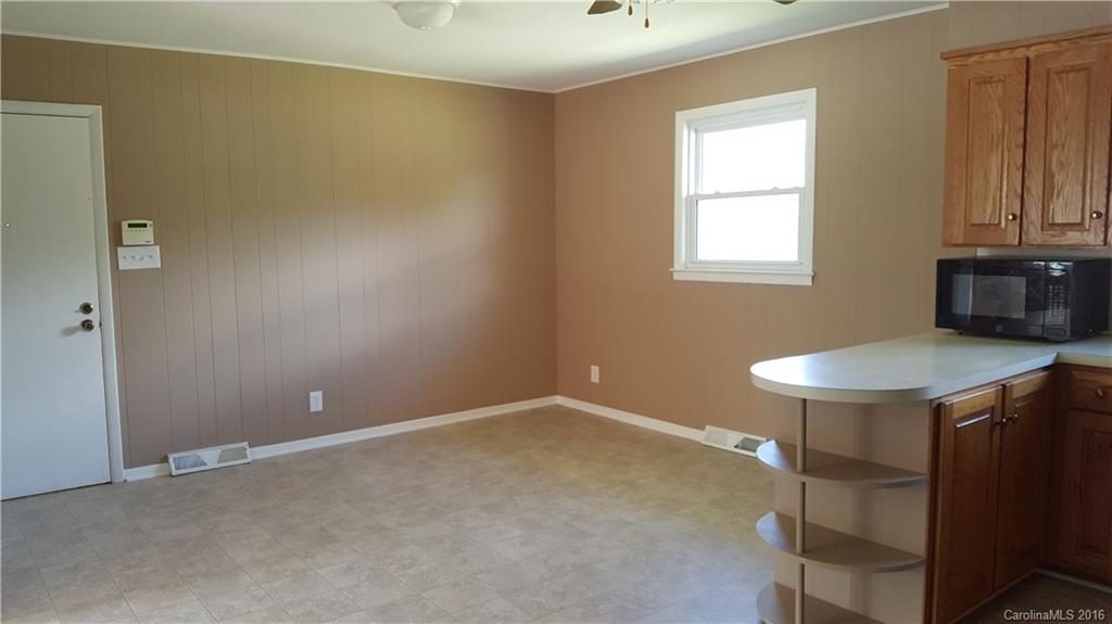 2138 Reeves Road Lancaster, SC 29720 - Photo 4 of 12 Gallery Image 4