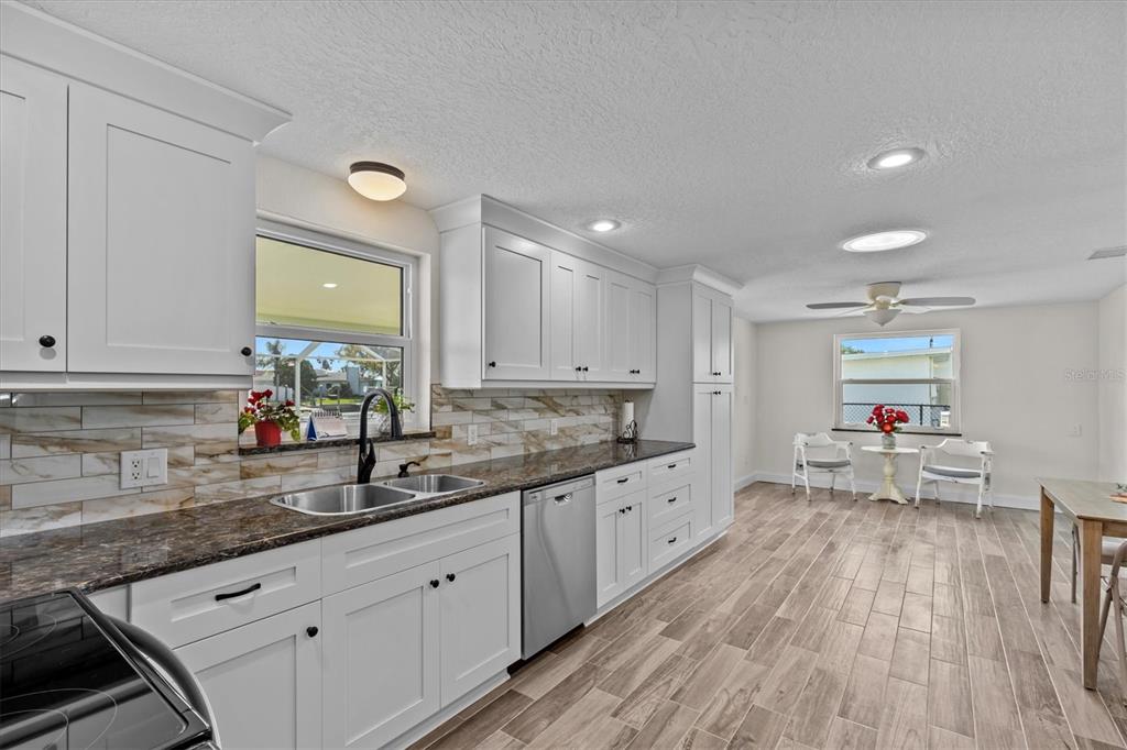 3328 Gulfview Drive Hernando Beach, FL 34607 - Photo 18 of 53