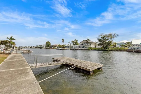 $574,900 | 3328 Gulfview Drive, Hernando Beach, FL 34607