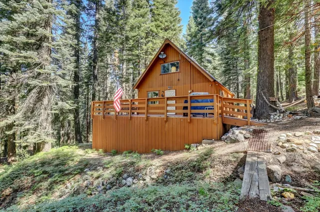 $373,000 | 351 Silver Tip Springs Road, Strawberry Valley, CA 95981