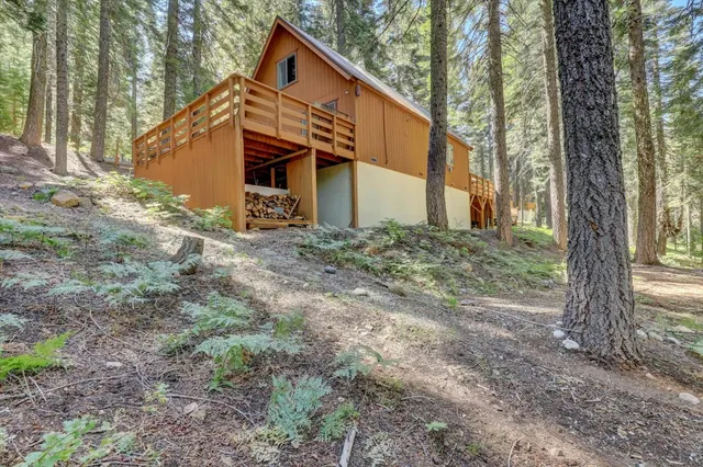 $373,000 | 351 Silver Tip Springs Road, Strawberry Valley, CA 95981