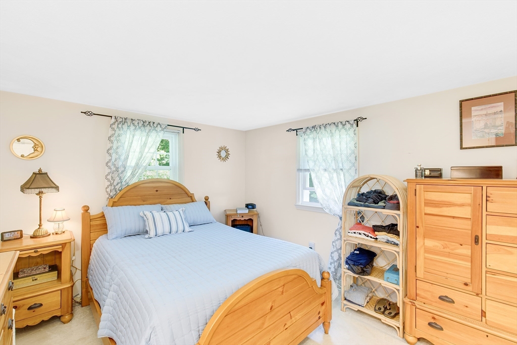 33 Farnham Road Rowley, MA 01969 - Photo 14 of 36