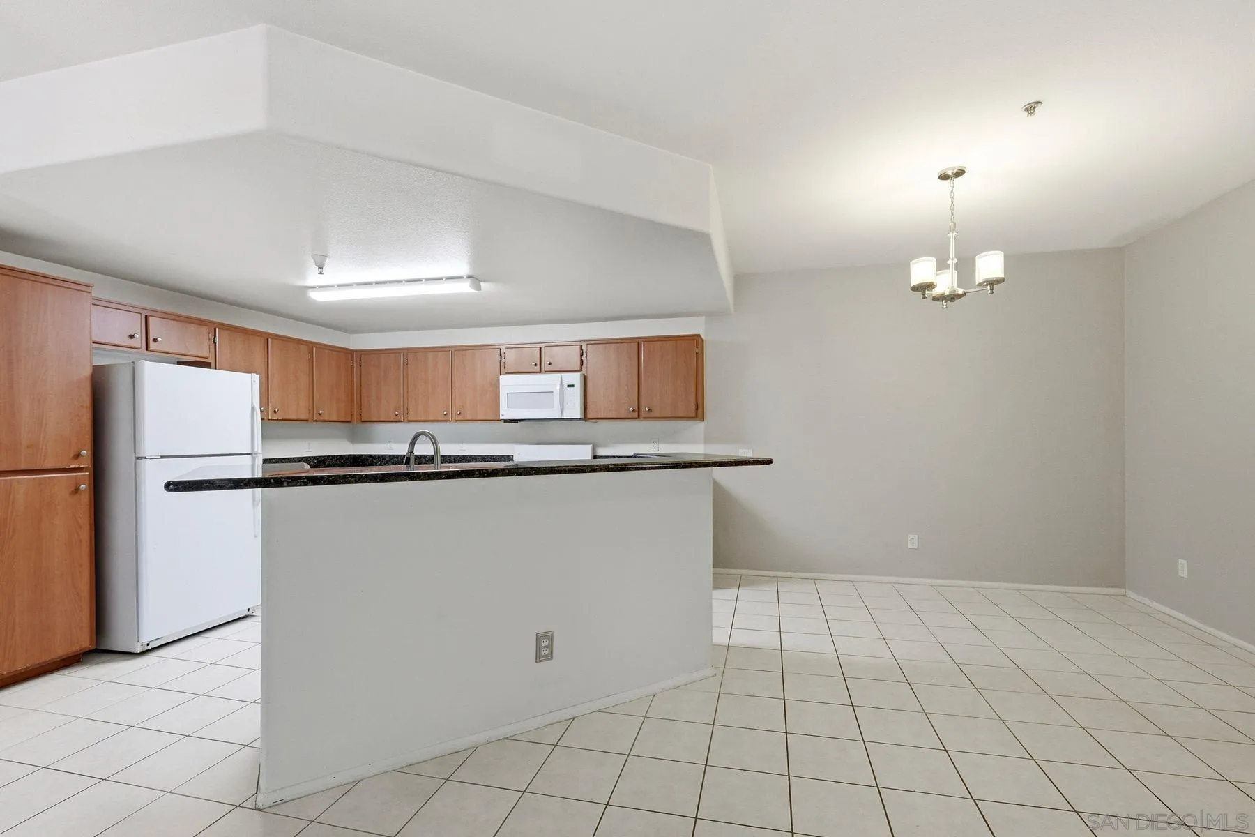31369 David Temecula, CA 92592 - Photo 8 of 32
