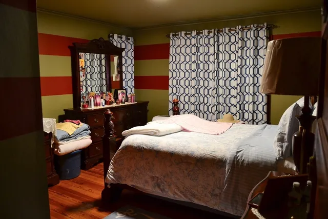 a view of an entryway with staircase