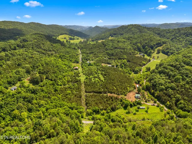 $225,000 | 111 Kyle Valley Road, Eidson, TN 37731